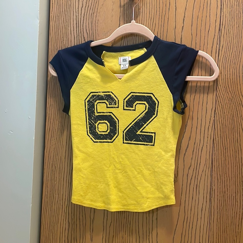 S bdg 62 crop notch tee